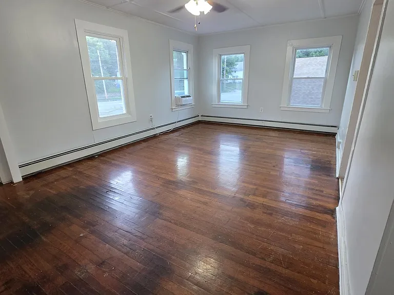 627 N Main St #2 — Photo 8