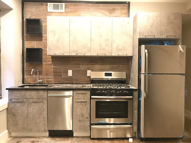 1st image of 600 Lincoln Pl APT 3B