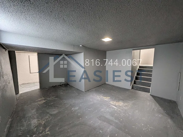 8406 E 93rd St — Photo 18
