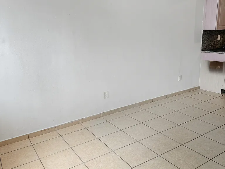 1560 NW 15th Street Rd #11 — Photo 17
