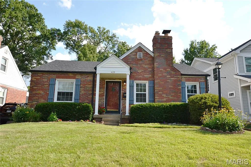428 Julian Pl photo 1