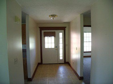 3rd image of 85 Brooke Woode Dr