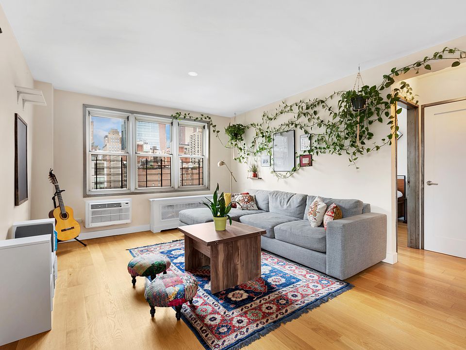 1st image of 160 E 27th St APT 10F