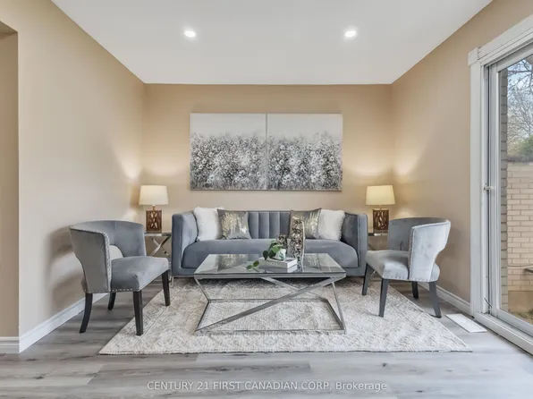 155 Boullee St #2, London, ON N5Y 1T9
