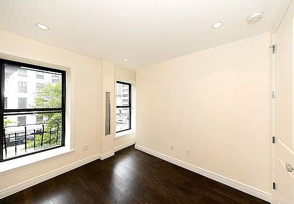 5th image of 317 2nd Ave APT 9