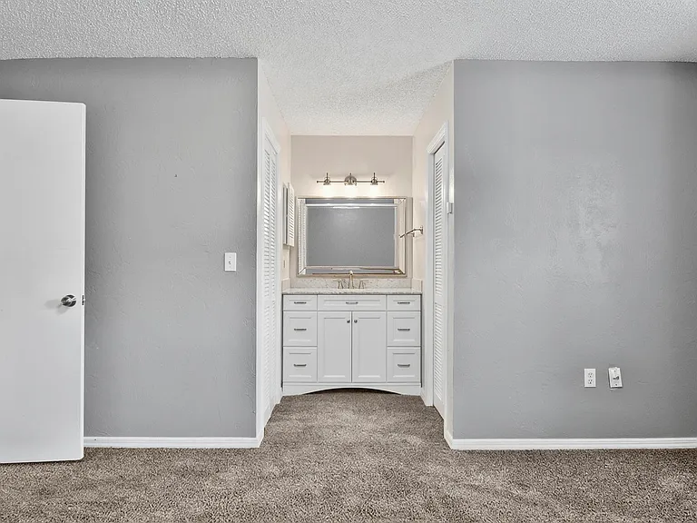 73 Buttonworth Dr #B — Photo 30