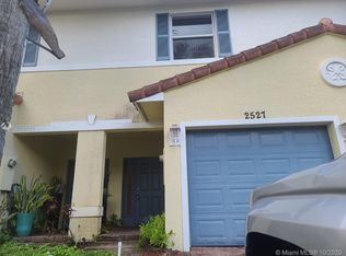 2527 NW 31st Ct, Fort Lauderdale, FL 33309