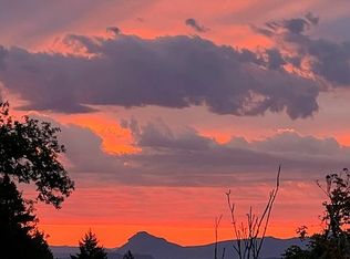 32970 Dillard Rd, Eugene, OR 97405