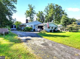 7123 Alger Rd, Falls Church, VA 22042