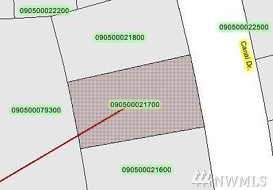 2nd image of 683 Canal Dr NE