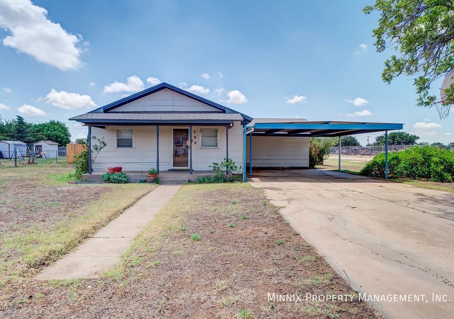 704 11th St. | 2 Bedroom in Shallowater For Rent | Pet Friendly — Photo 2
