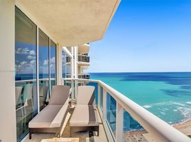 4779 Collins Ave