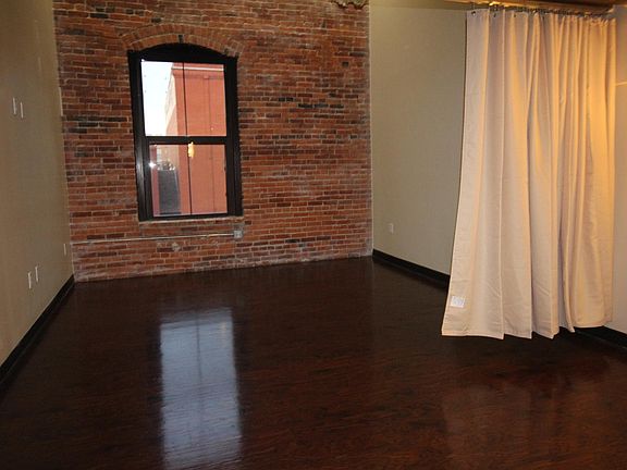 4th image of 800 Q St #303
