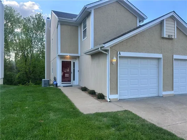 4612 NE Whispering Winds Dr #A, Lees Summit, MO 64064