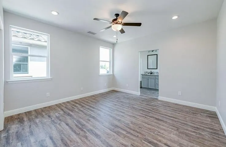 148 N Miami Ave — Photo 6