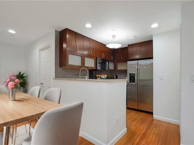 702 Ocean Pkwy APT 3B, Brooklyn, NY, 11230