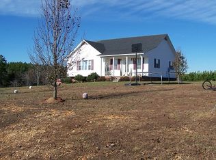 107 W Green Hills Dr, Waynesboro, TN 38485