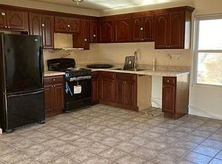 401 Beach 30 St #1, Far Rockaway, NY 11691