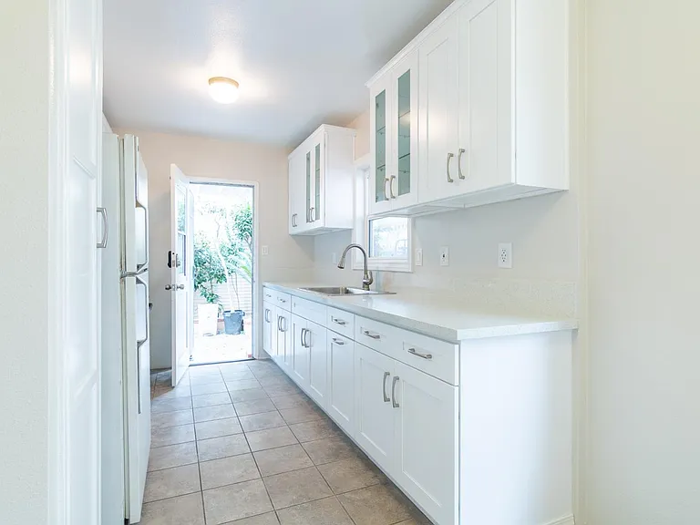 524 Linden Ave — Photo 25
