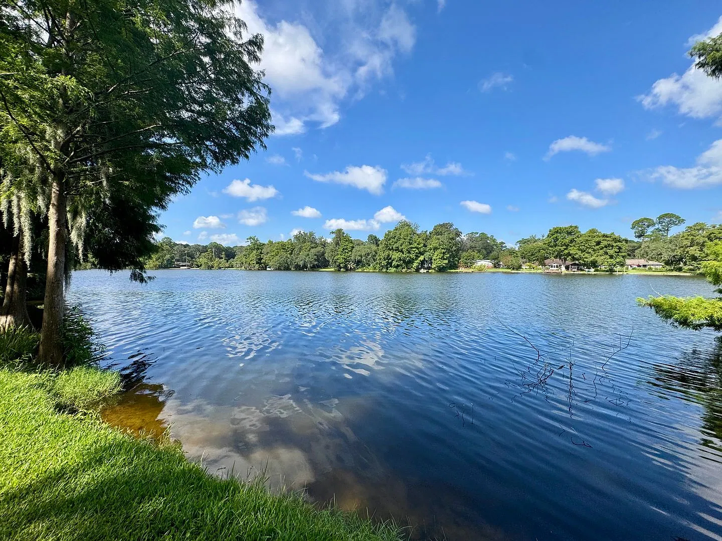 1692 Holly Oaks Lake Rd E. Jacksonville, FL 32225 — Photo 2