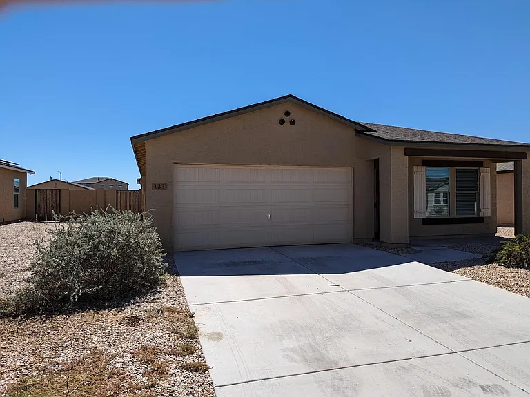 123 E Watson Pl — Photo 22