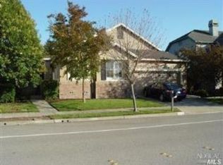 1836 Sandstone Dr, Petaluma, CA 94954