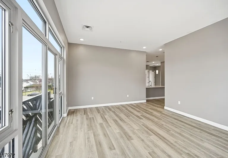 271 Millburn Ave #2D — Photo 17