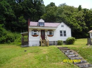 23783 Coal River Rd, Orgas, WV 25148