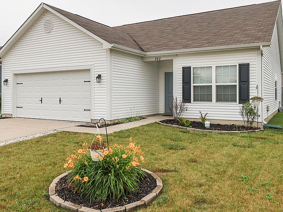 3rd image of 202 Longleaf Ln