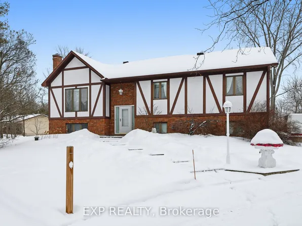 1887 Canaan Rd, Clarence Rockland, ON K4K 1K9