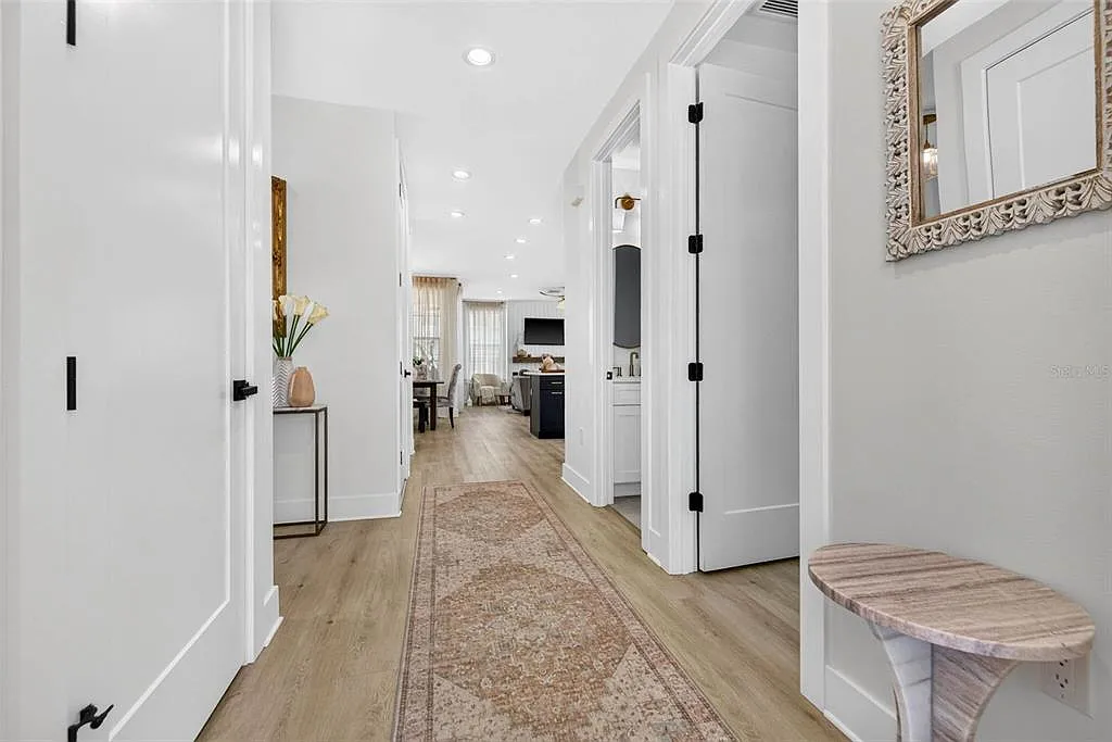 4 bed, 3.0 bath, 2693 sqft, $7,500 — Photo 3