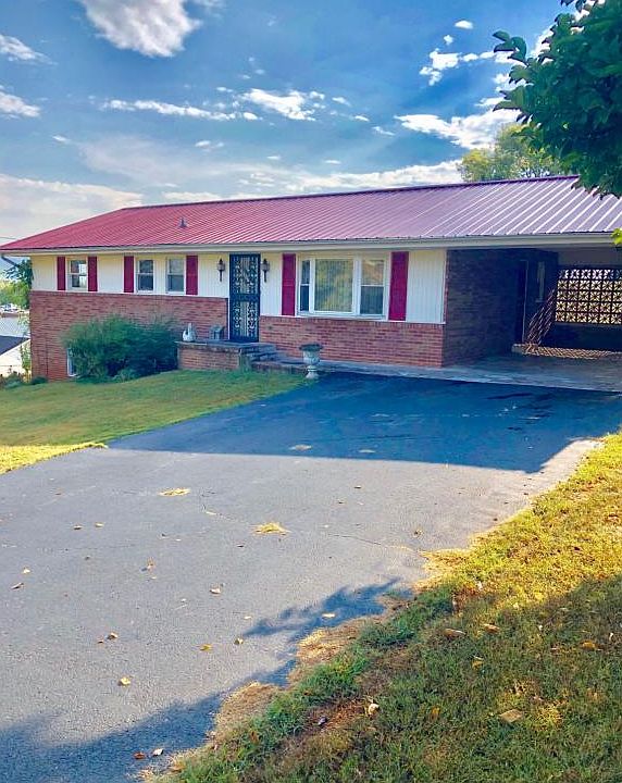 1st image of 209 Hunt Ave