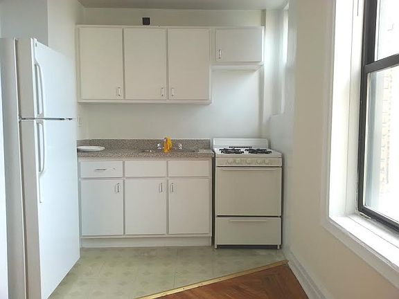 3rd image of 4334 49th St #J4