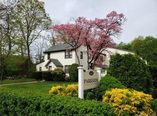 562 Hope St APT 1, Stamford, CT 06907