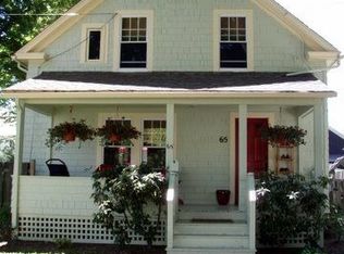 65 Maple St, Williamstown, MA 01267