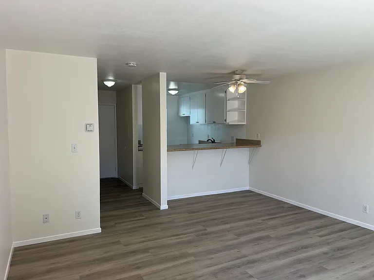 3499 Norton Way #13 — Photo 9