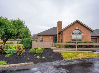 2487 Hooverside Ln, Grove City, OH