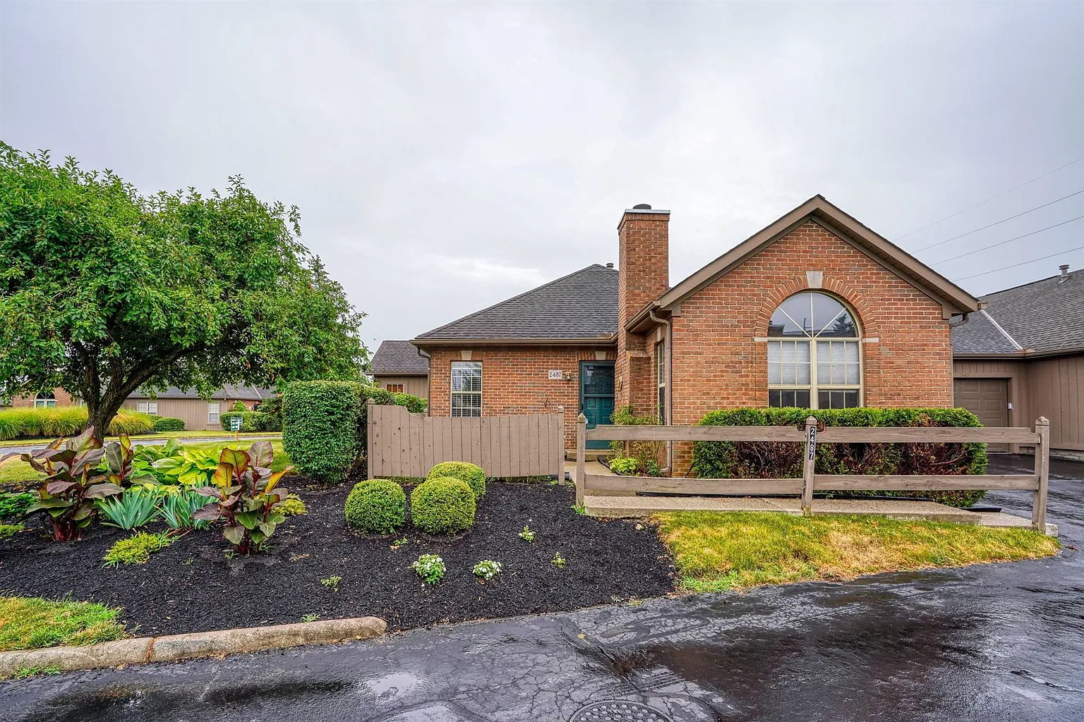 2487 Hooverside Ln photo 1