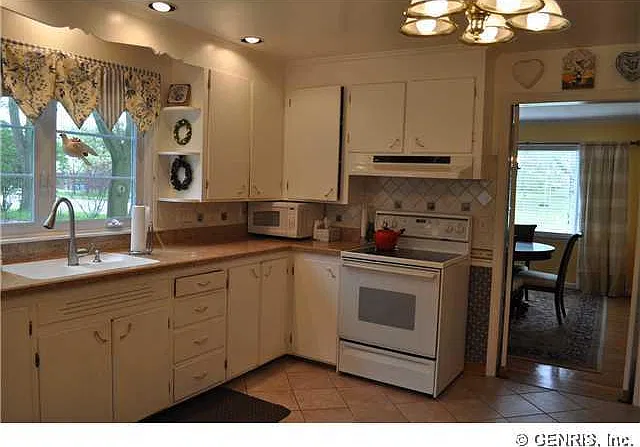 3 bed, 1642 sqft, $2,100 — Photo 4