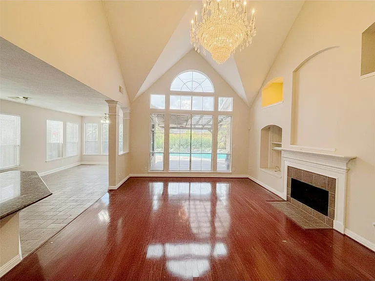 5547 Cranston Ct — Photo 13