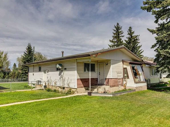 114 E Wheatland Trl, Strathmore, AB T1P 1A6