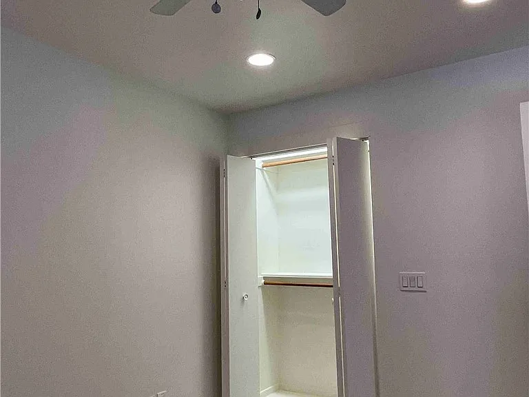 224 Bayview Dr #224 — Photo 6