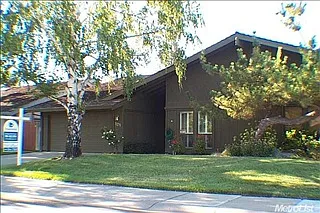 1179 Rose Tree Way photo 1
