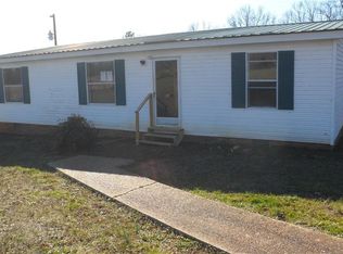 4520 Mills Ln, Amelia Court House, VA 23002