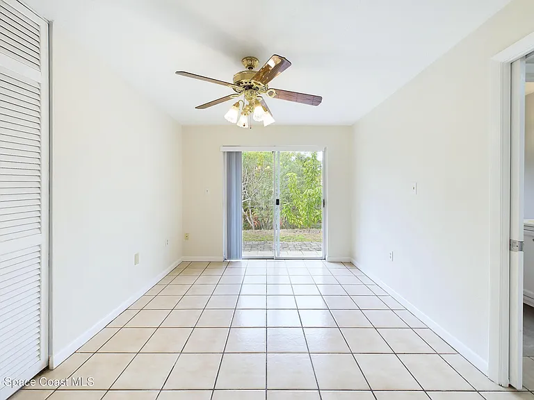 1202 Yacht Club Blvd — Photo 8