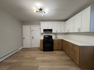 86 No Grove St #A, East Orange, NJ 07017
