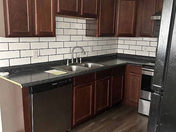 2nd image of 415 Glover Dr APT A