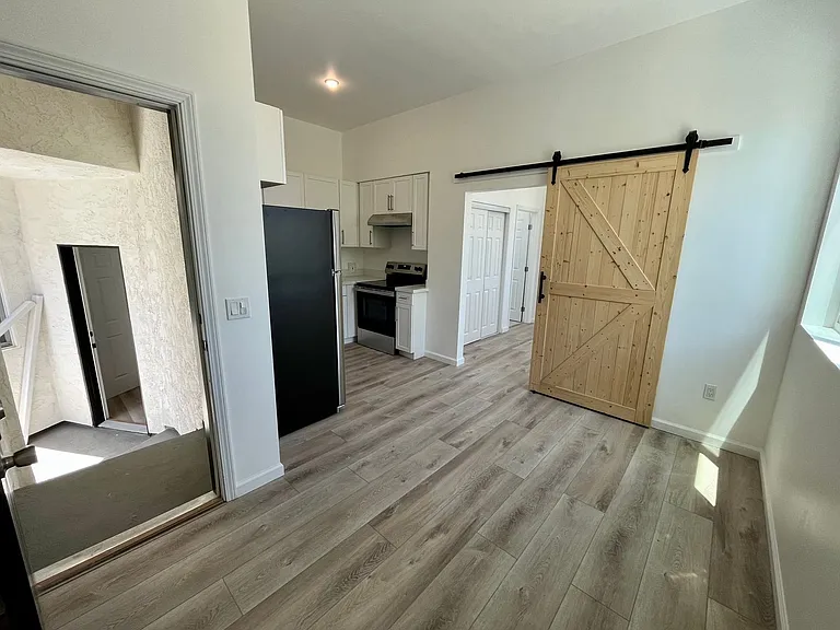 4118 Adams Ave #8 — Photo 4