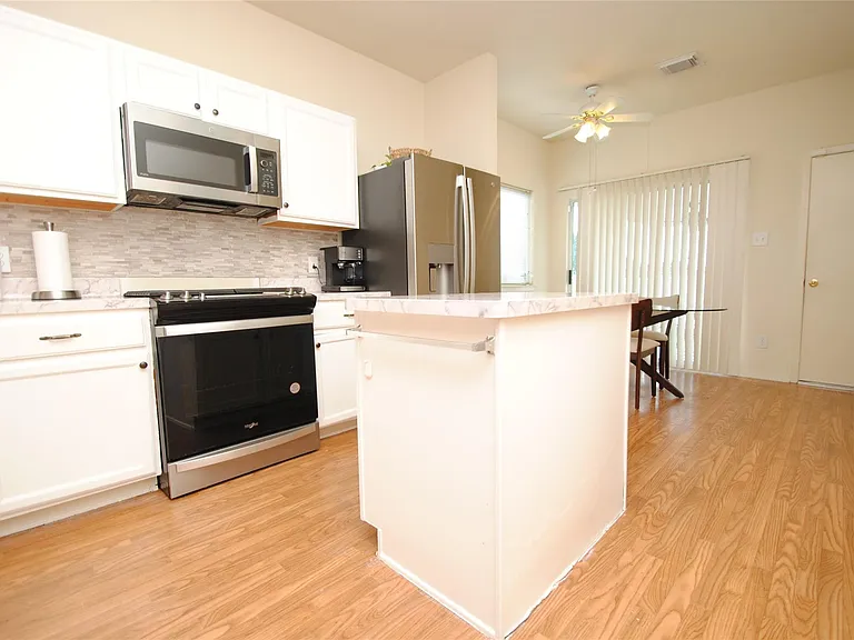 6363 Provident Green Dr — Photo 9