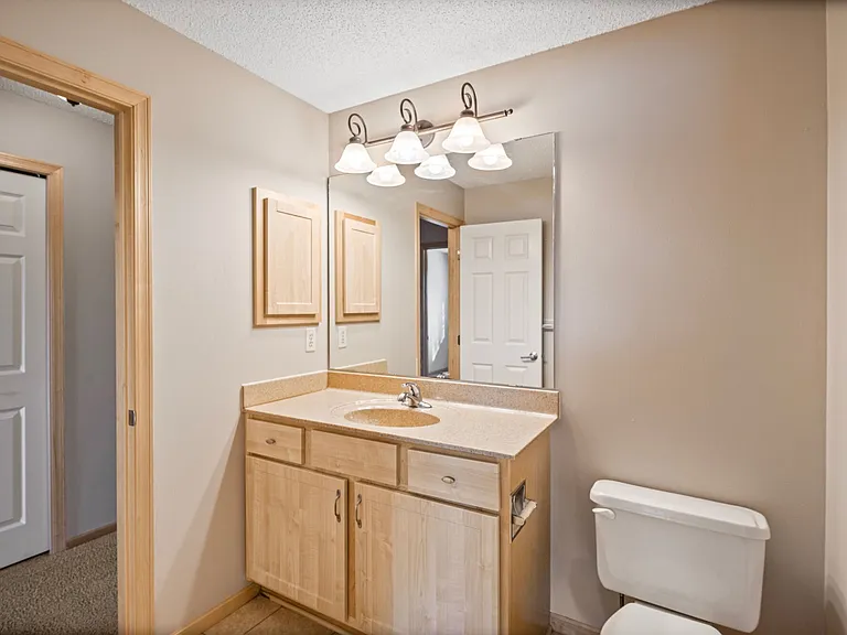 Parkwood Heights Apartments — Photo 23